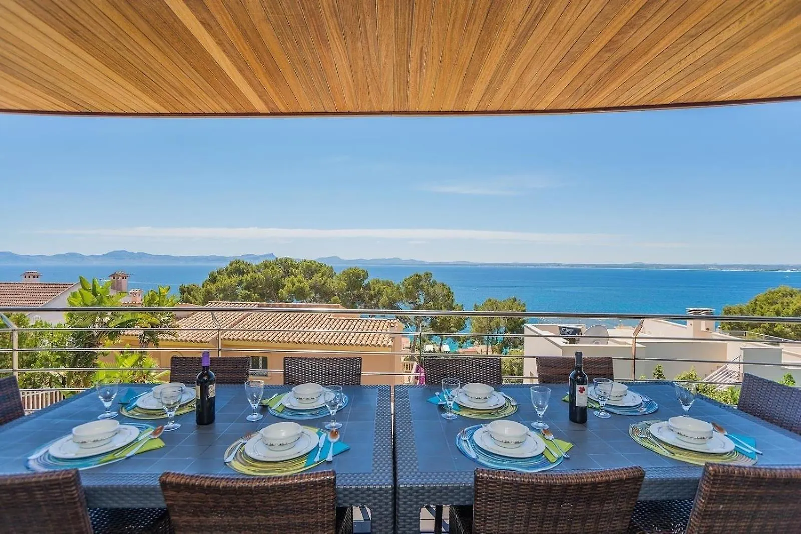 度假居 Atemberaubende Villa Mit Whirlpool, Beheiztem Pool Und Meerblick In Aucanada Alcanada