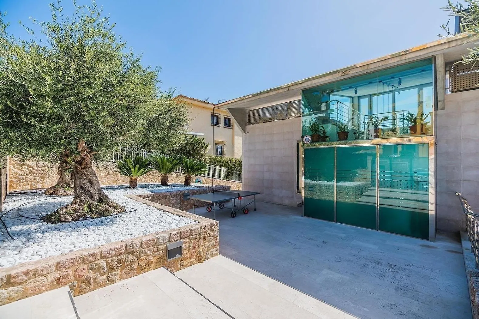 Atemberaubende Villa Mit Whirlpool, Beheiztem Pool Und Meerblick In Aucanada Alcanada 度假居